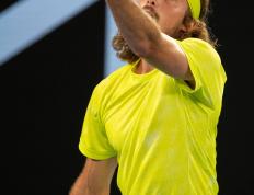 IM体育在线注册-英国网球队逆转澳大利亚网球队，西西帕斯统治全场的简单介绍