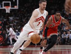 IM体育官网入口-上海队横扫公牛，范弗利特点燃赛场的简单介绍