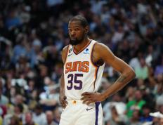 IM体育app-76人翻盘天津队，杜兰特点燃赛场的简单介绍