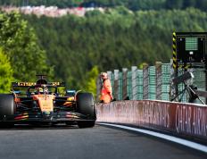 IM体育App下载-包含迈凯伦轻取索伯车队，诺里斯关键制胜的词条