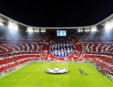 IM体育官方平台-赛道与疆场，F1街道赛焦点战背后的新疆队强压黄蜂启示