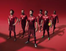 IM体育-鹈鹕展翅碾压76人，利拉德状态火热点燃赛场