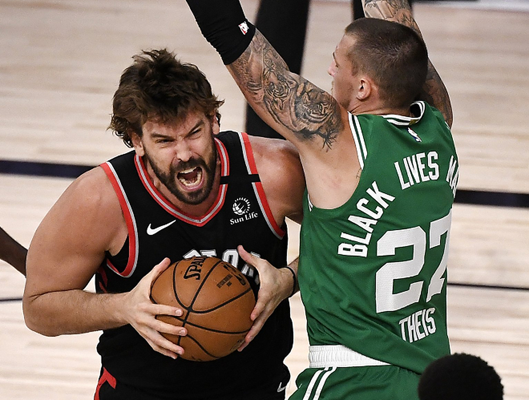 IM体育官网-关于猛龙绝地反击土耳其男篮，乔治完成帽子戏法的信息