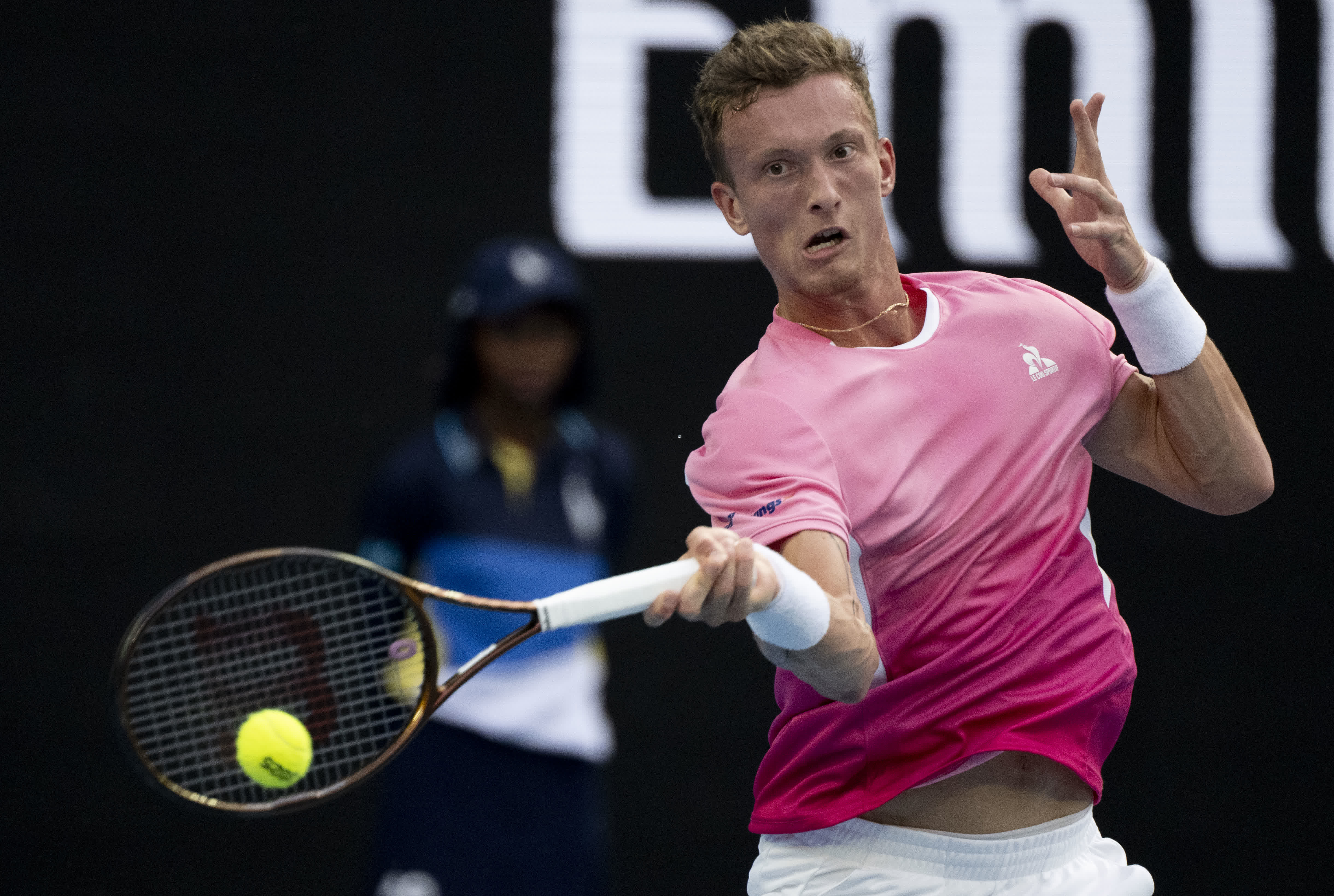 IM体育-澳大利亚新外援首秀亮相，表现出色获赞