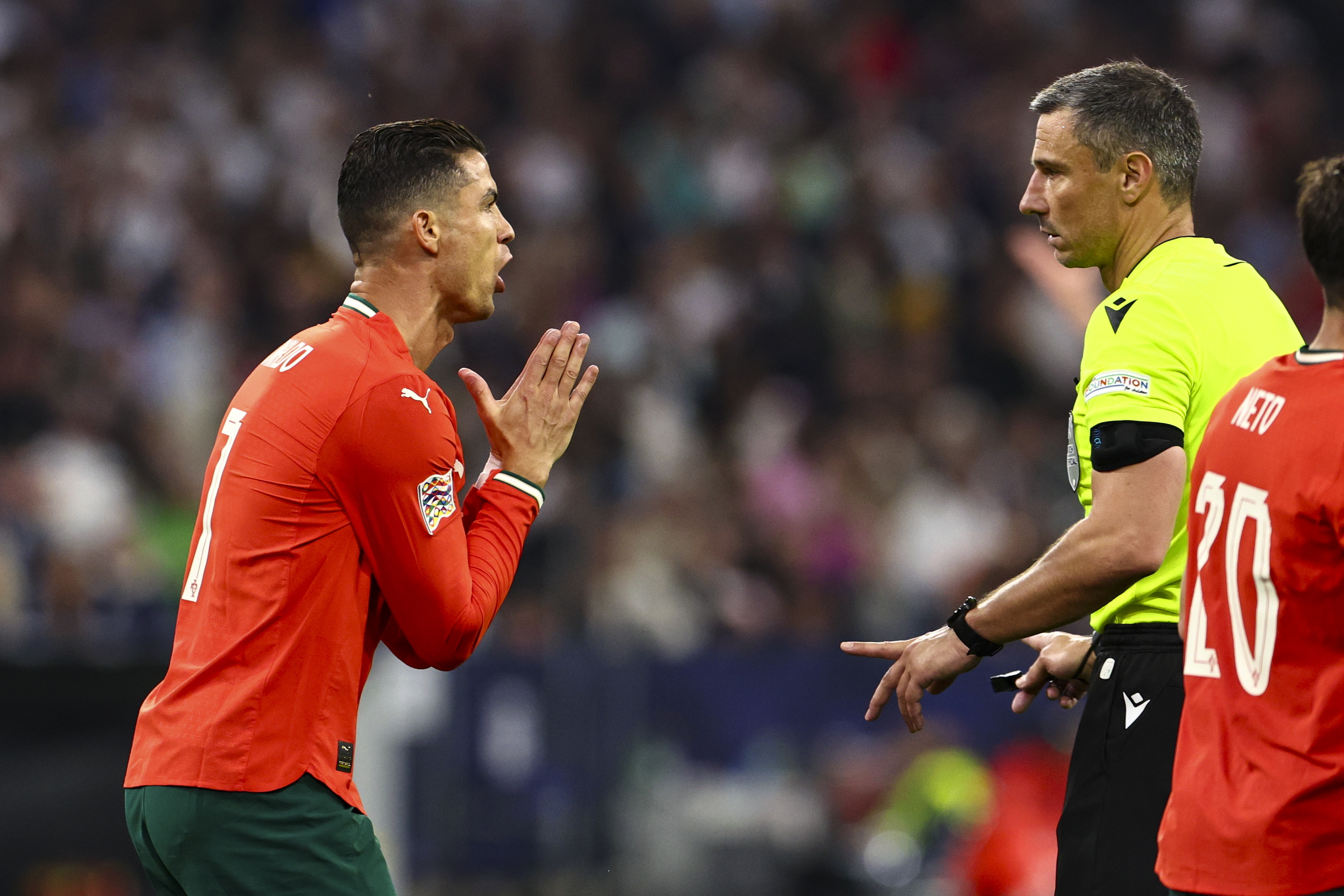 IM体育在线注册-关于葡萄牙遭遇乌克兰逼平，欧洲杯预选赛困境重重的信息