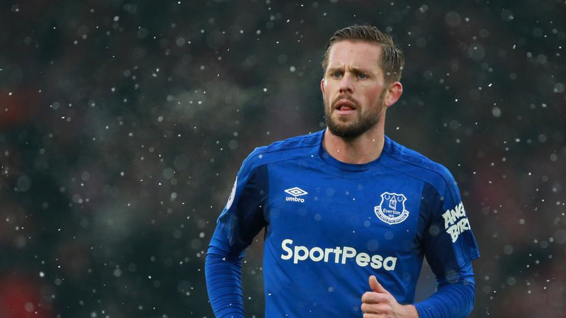 IM体育在线注册-奥亚尔萨瓦尔连续破门击碎巴萨防线，西班牙式战术革命如何重塑西甲格局